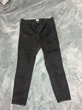 Black Skinny Jeans
